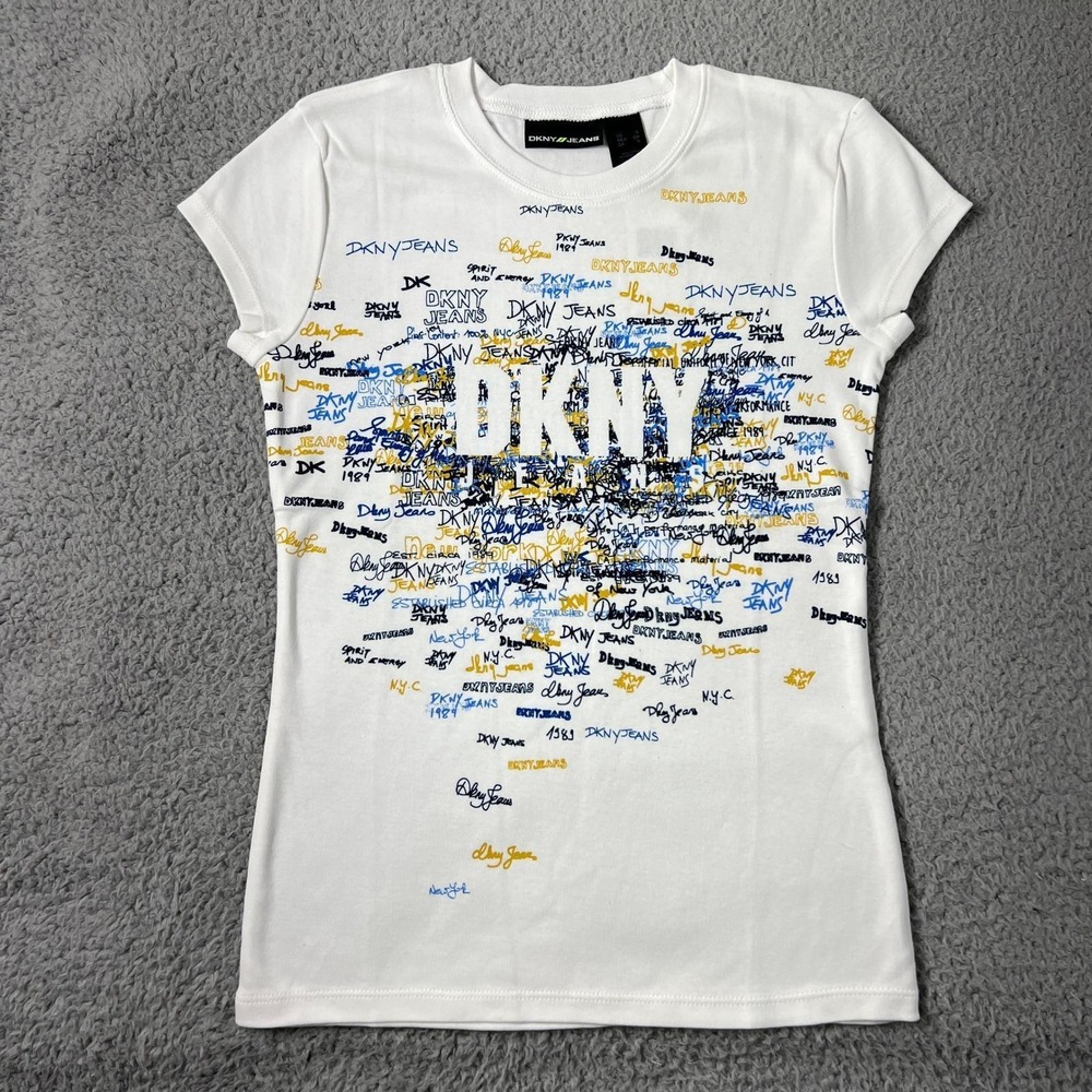 DKNY‎ Jeans T-Shirt Women's Small White Logo Graffiti Graphic Tee VTG NWT